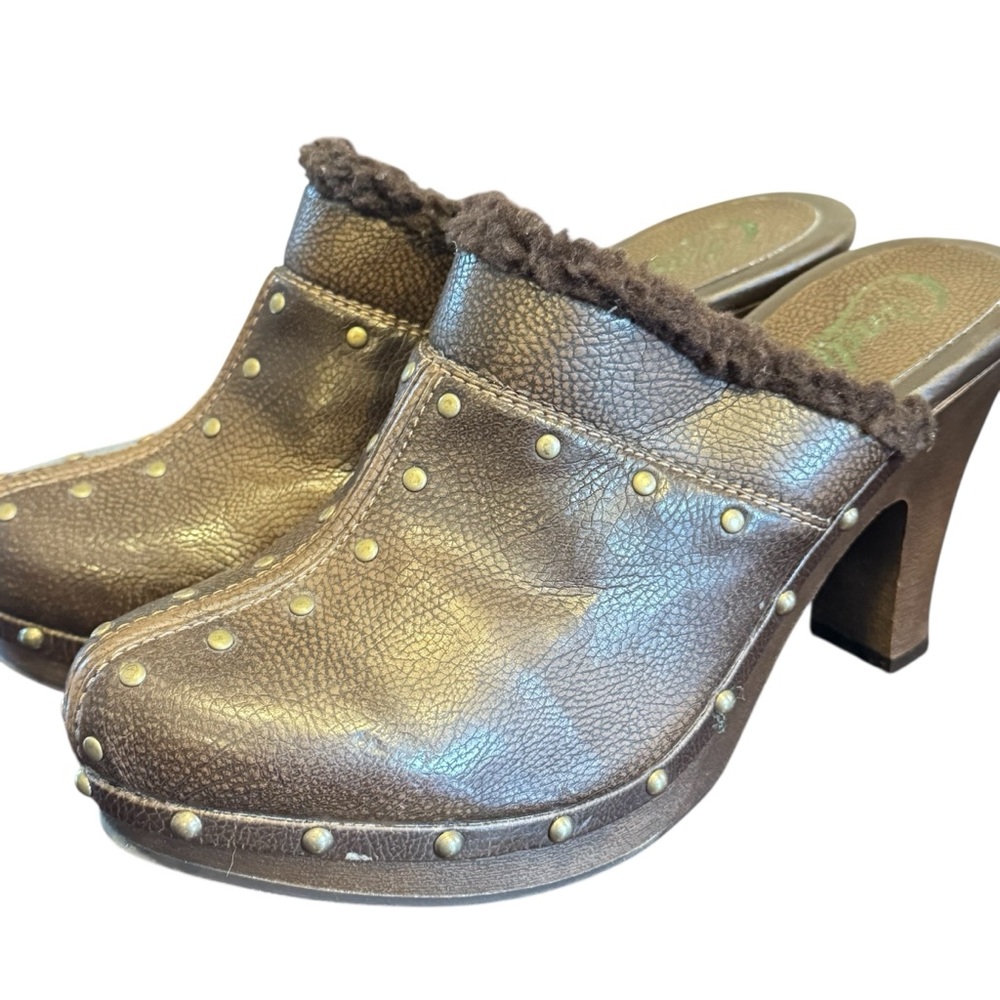 Candies Dorriss brown vegan leather faux fur heeled mules clogs with studs 9